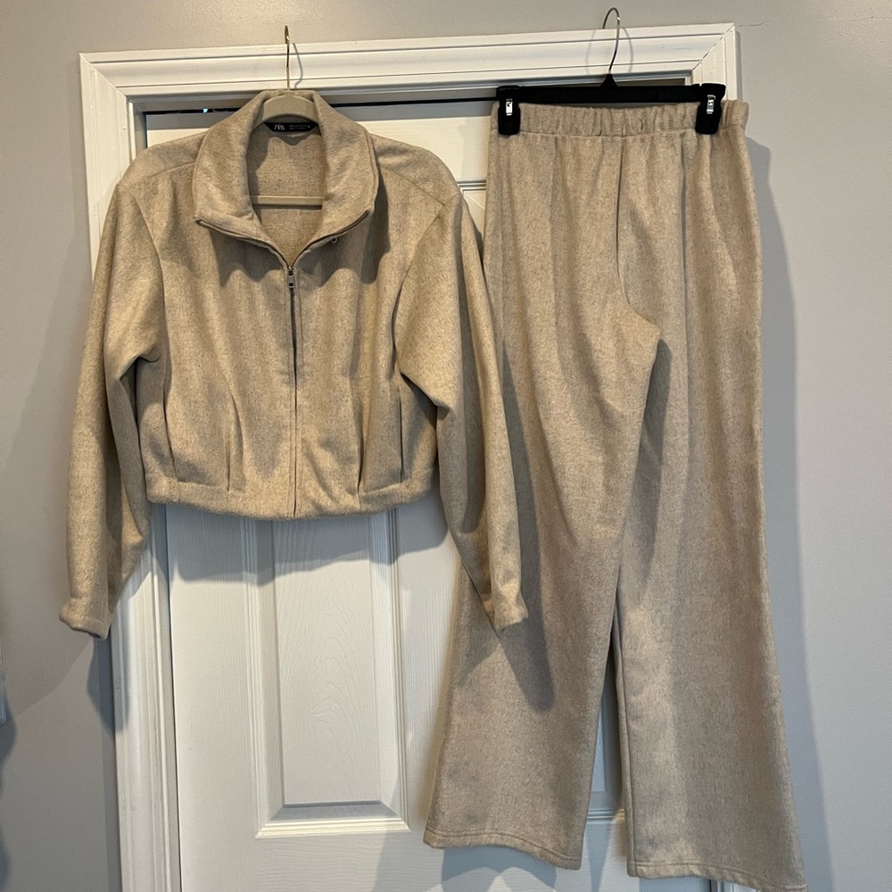 Zara Women's Beige Track Suit